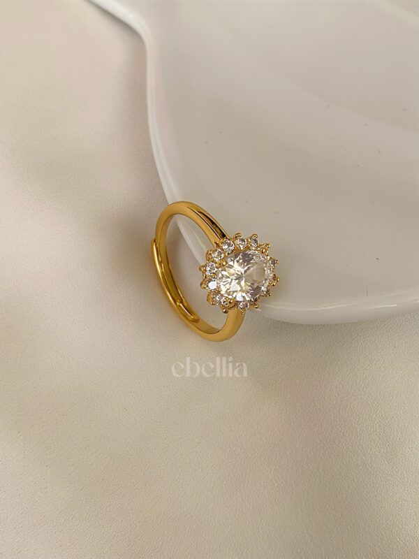 Six-Prong Dazzle Ring