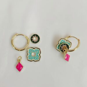 Violet Earrings- Crcous